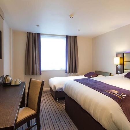 Premier Inn Barrow In Furness ภายนอก รูปภาพ