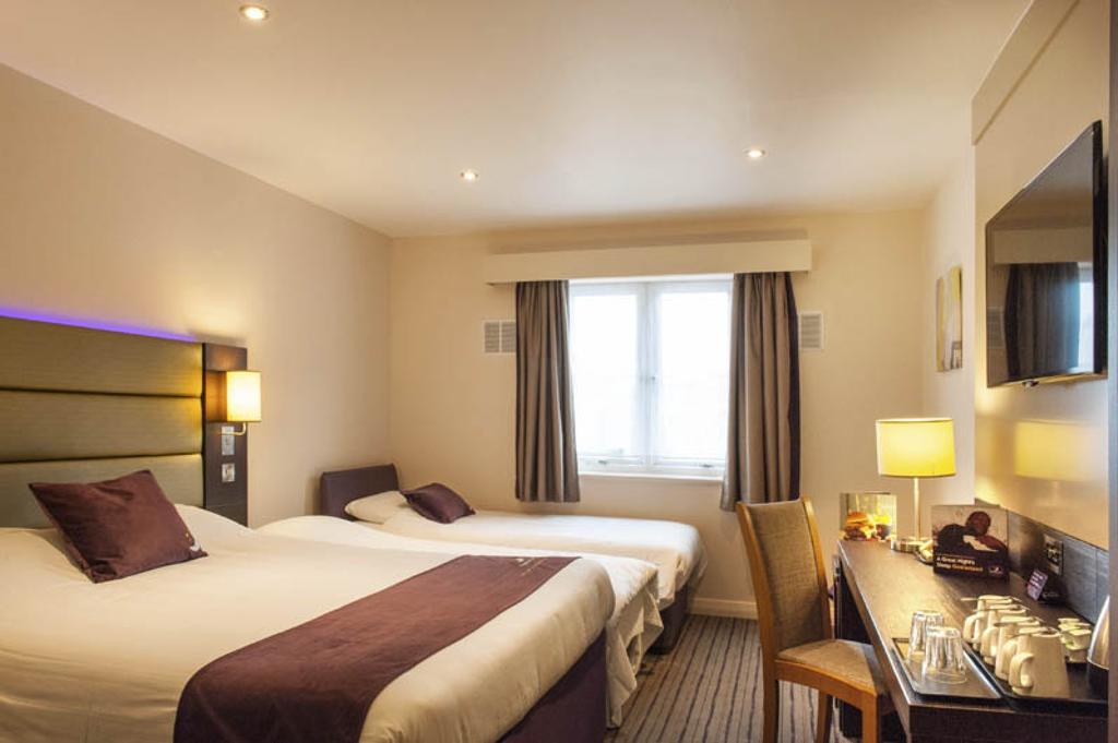 Premier Inn Barrow In Furness ภายนอก รูปภาพ