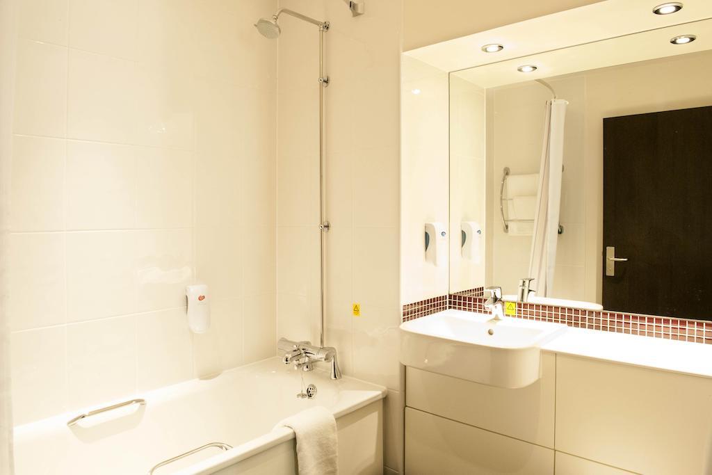 Premier Inn Barrow In Furness ห้อง รูปภาพ