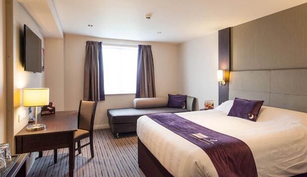 Premier Inn Barrow In Furness ภายนอก รูปภาพ